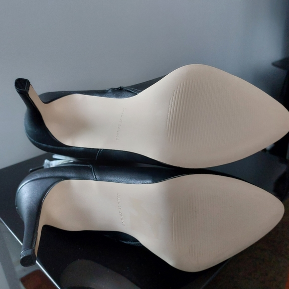 Brand new ankle booties - Picture 2 of 3